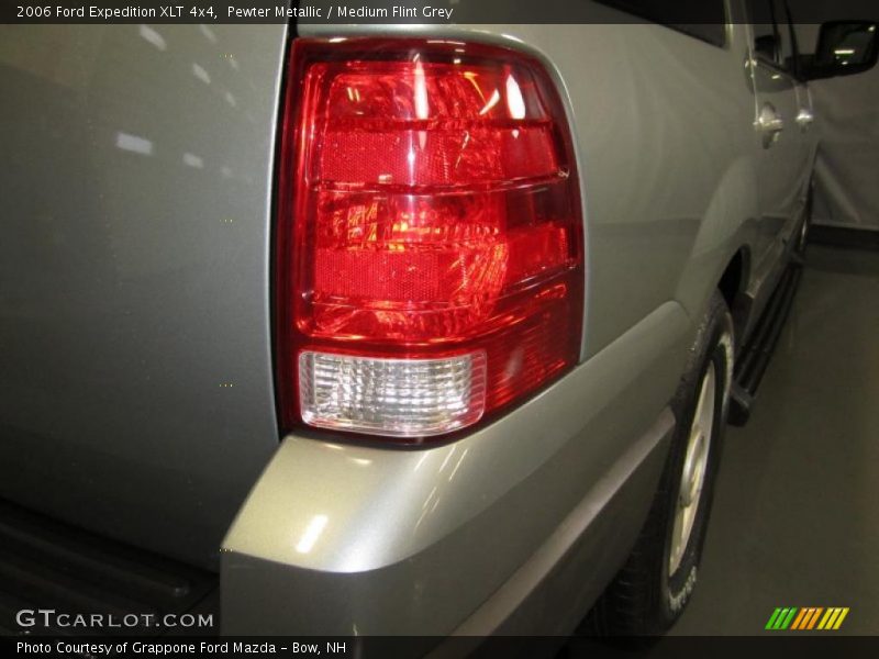 Pewter Metallic / Medium Flint Grey 2006 Ford Expedition XLT 4x4