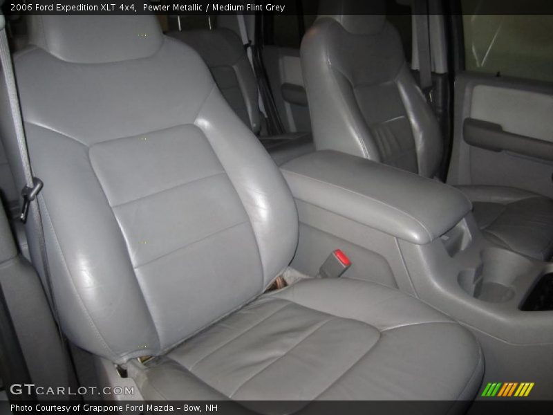 Pewter Metallic / Medium Flint Grey 2006 Ford Expedition XLT 4x4