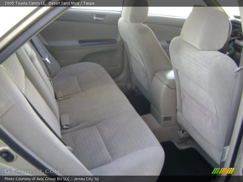 Desert Sand Mica / Taupe 2005 Toyota Camry LE