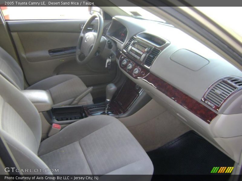 Desert Sand Mica / Taupe 2005 Toyota Camry LE