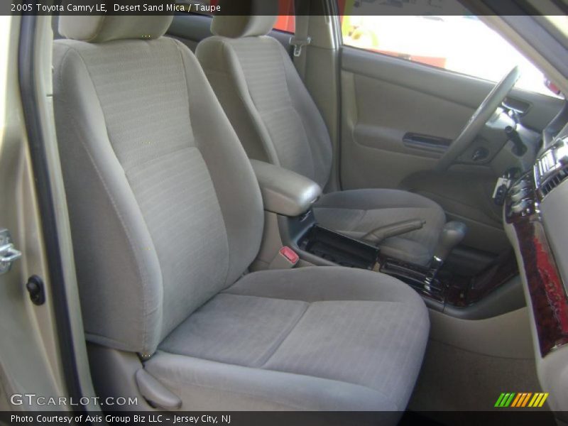 Desert Sand Mica / Taupe 2005 Toyota Camry LE