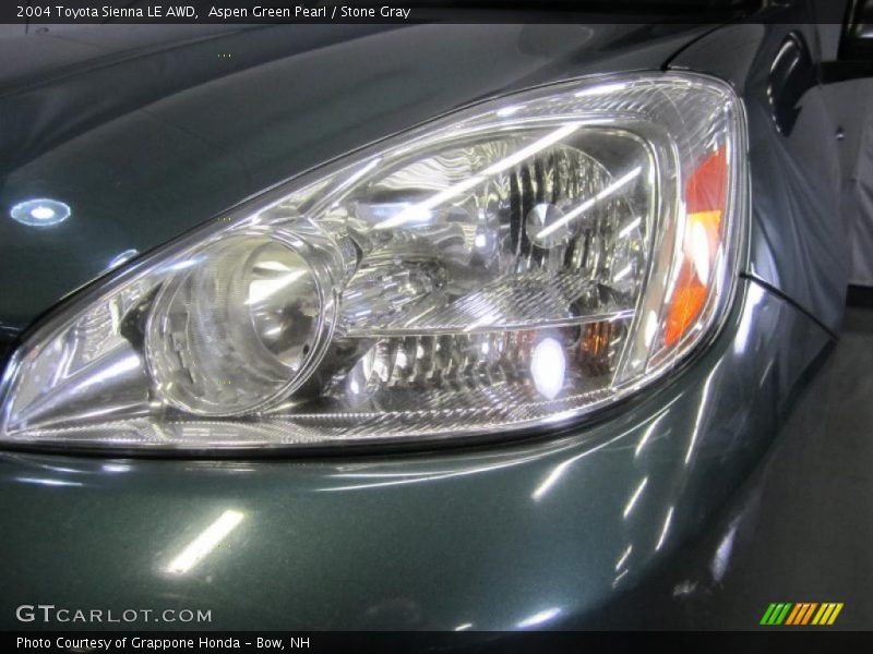 Aspen Green Pearl / Stone Gray 2004 Toyota Sienna LE AWD