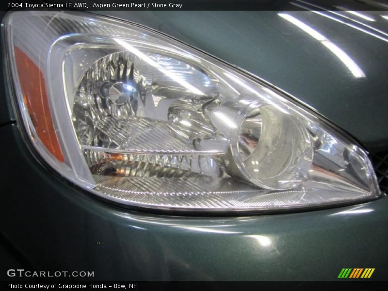 Aspen Green Pearl / Stone Gray 2004 Toyota Sienna LE AWD