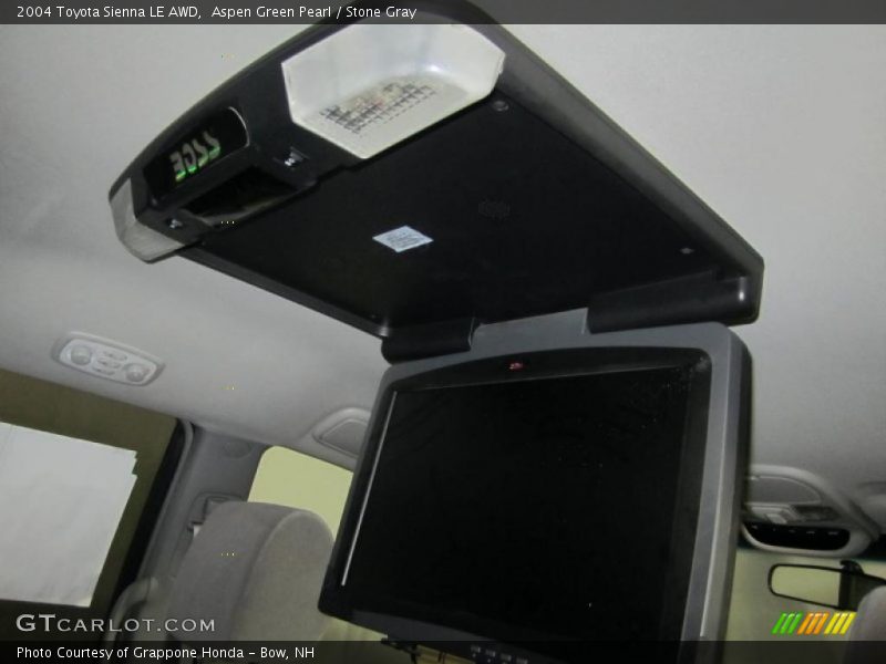 Aspen Green Pearl / Stone Gray 2004 Toyota Sienna LE AWD