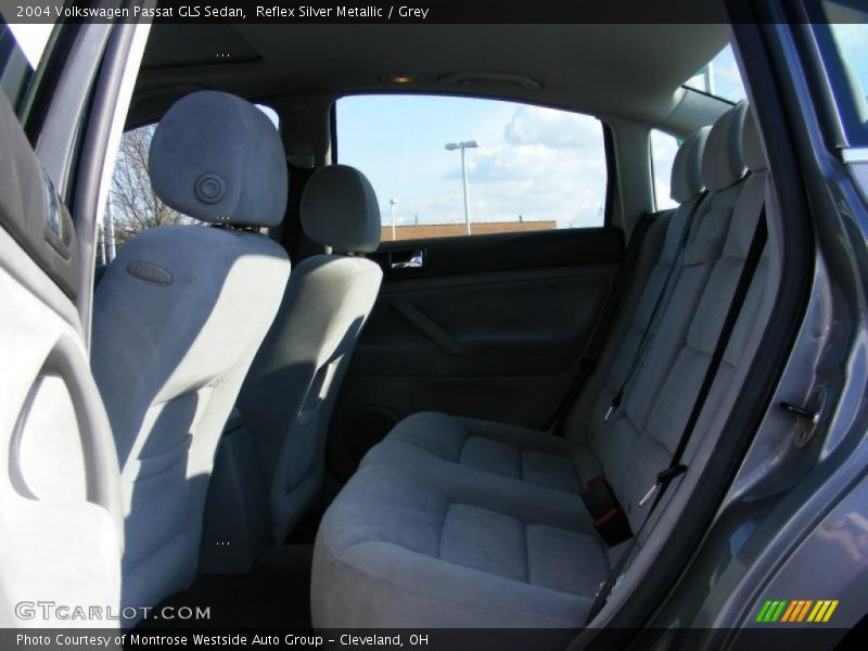Reflex Silver Metallic / Grey 2004 Volkswagen Passat GLS Sedan