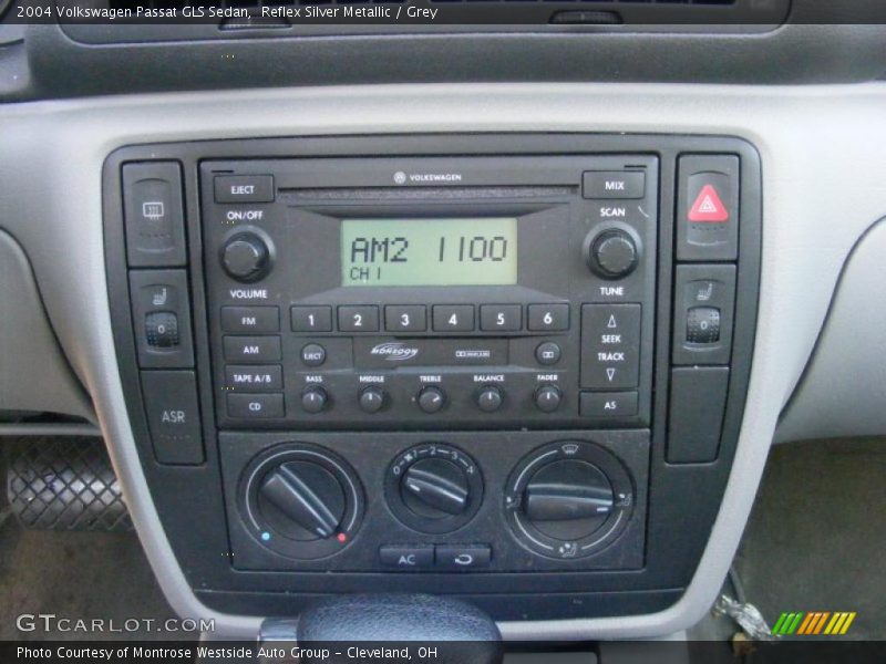 Reflex Silver Metallic / Grey 2004 Volkswagen Passat GLS Sedan