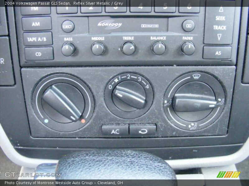 Reflex Silver Metallic / Grey 2004 Volkswagen Passat GLS Sedan