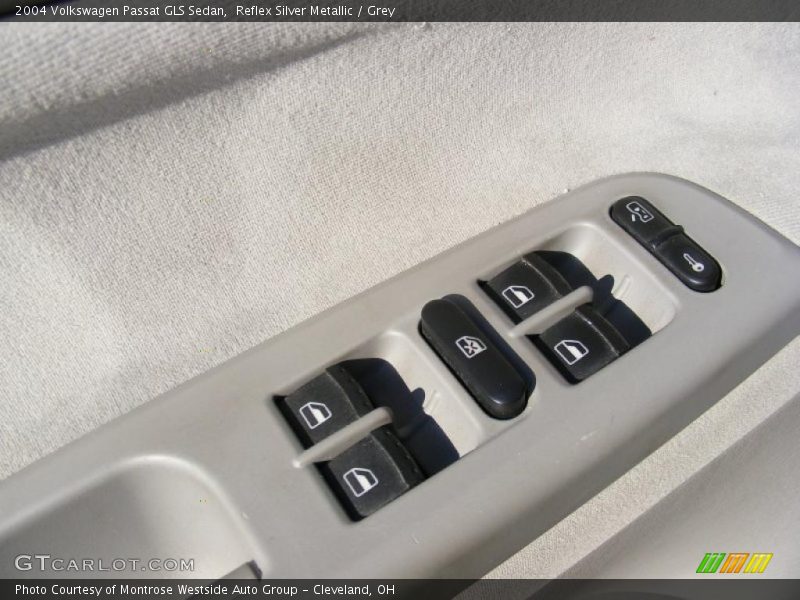 Reflex Silver Metallic / Grey 2004 Volkswagen Passat GLS Sedan