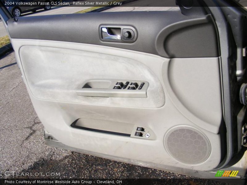Reflex Silver Metallic / Grey 2004 Volkswagen Passat GLS Sedan