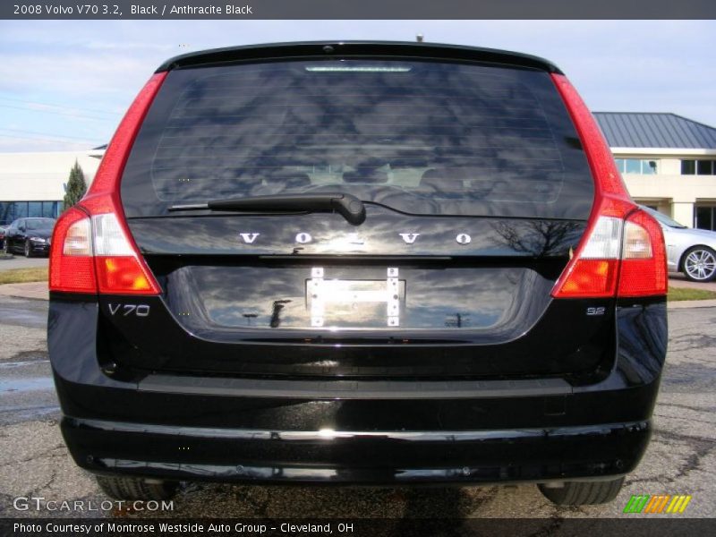 Black / Anthracite Black 2008 Volvo V70 3.2