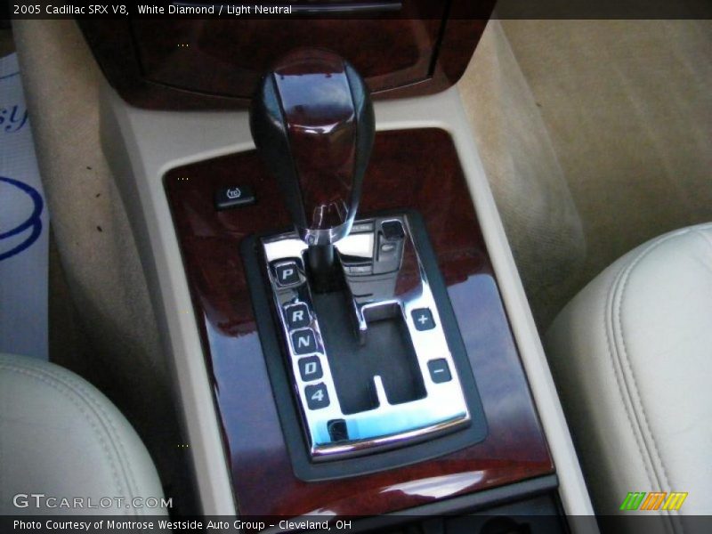 White Diamond / Light Neutral 2005 Cadillac SRX V8