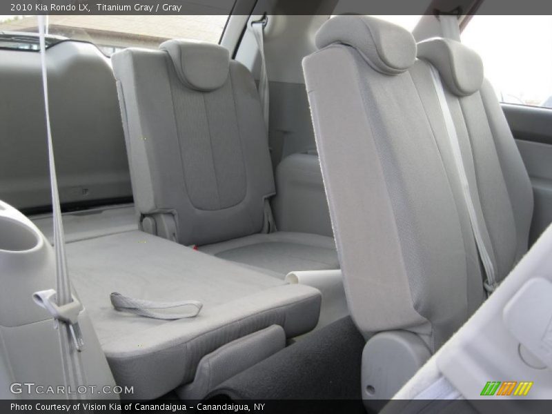 Titanium Gray / Gray 2010 Kia Rondo LX