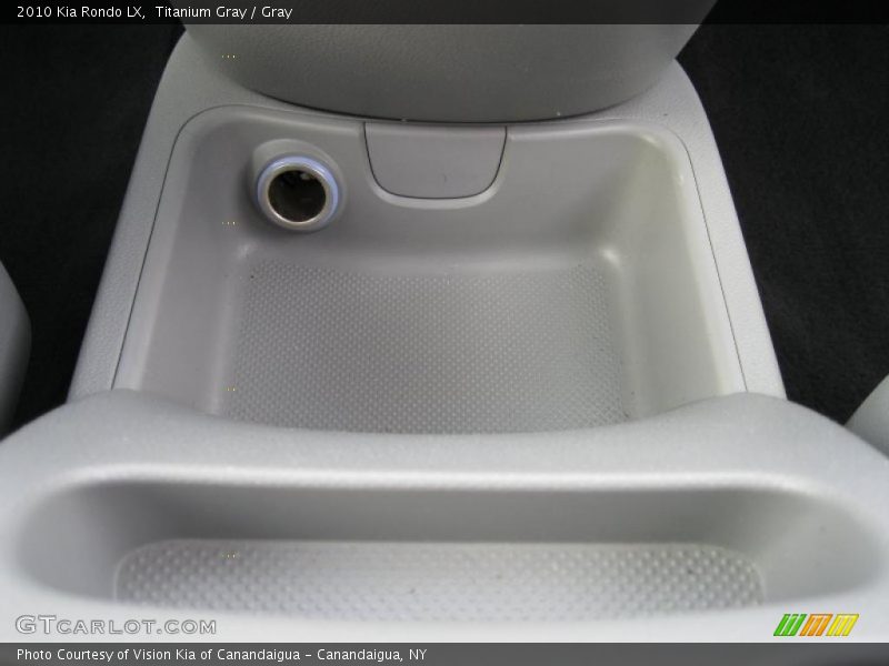 Titanium Gray / Gray 2010 Kia Rondo LX