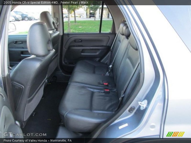Pewter Pearl / Black 2005 Honda CR-V Special Edition 4WD