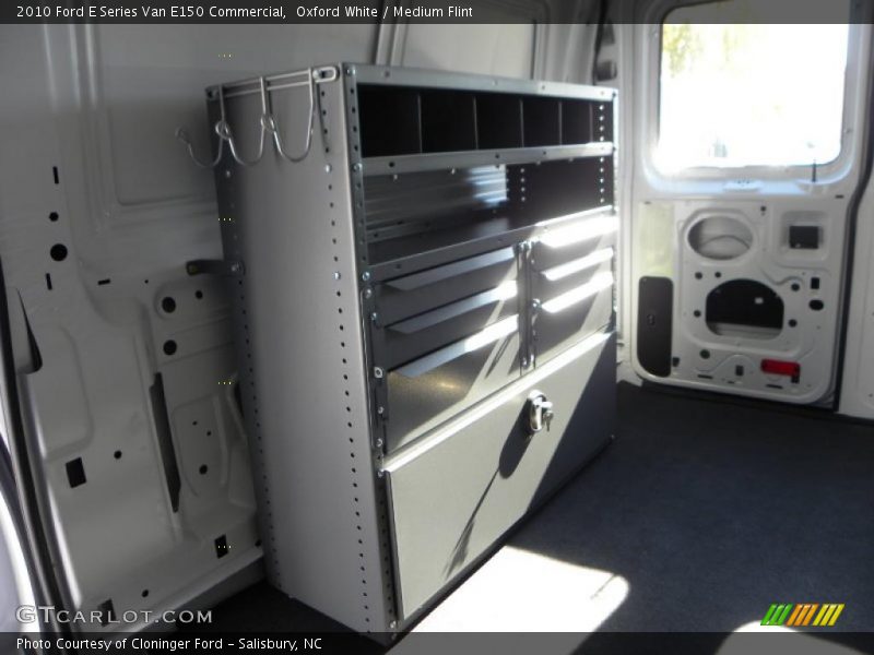 Oxford White / Medium Flint 2010 Ford E Series Van E150 Commercial