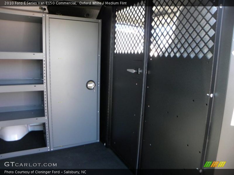 Oxford White / Medium Flint 2010 Ford E Series Van E150 Commercial