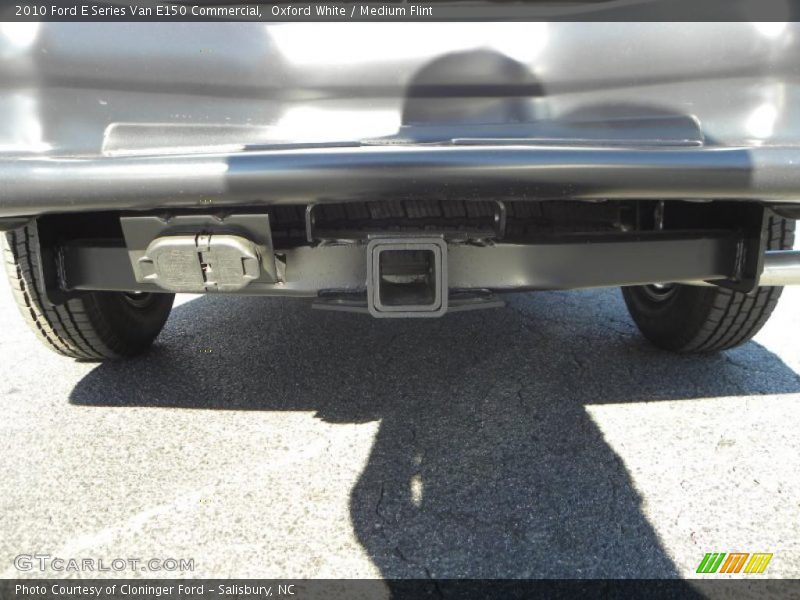 Oxford White / Medium Flint 2010 Ford E Series Van E150 Commercial