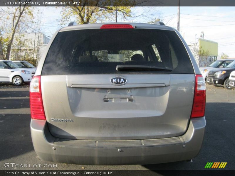 Titanium Silver / Gray 2010 Kia Sedona LX
