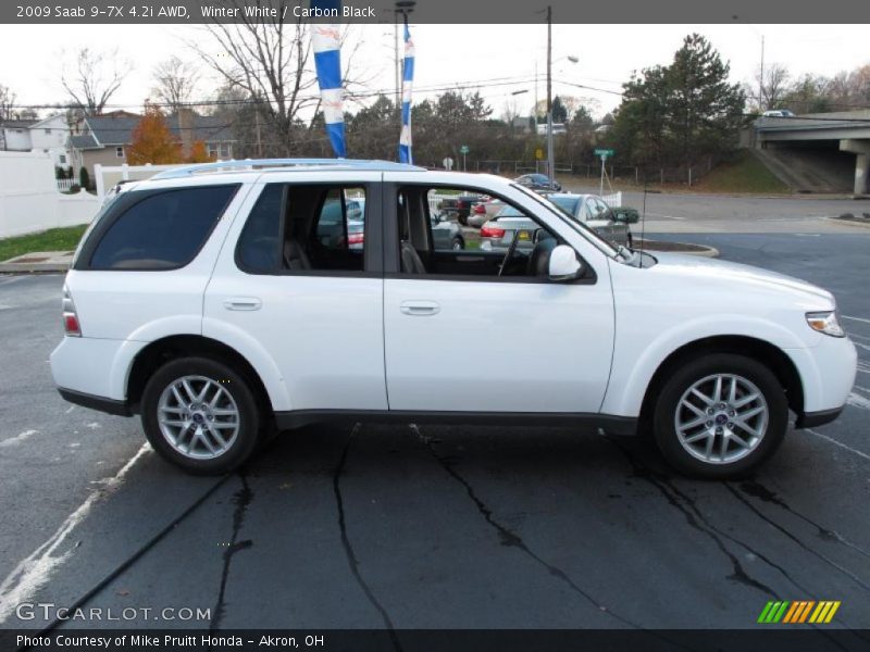 Winter White / Carbon Black 2009 Saab 9-7X 4.2i AWD