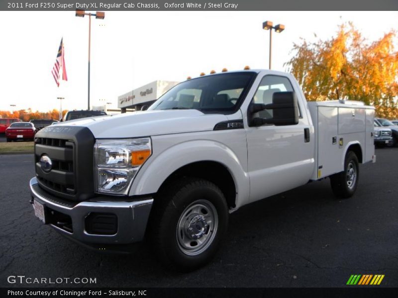 Oxford White / Steel Gray 2011 Ford F250 Super Duty XL Regular Cab Chassis