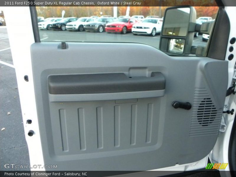 Door Panel of 2011 F250 Super Duty XL Regular Cab Chassis