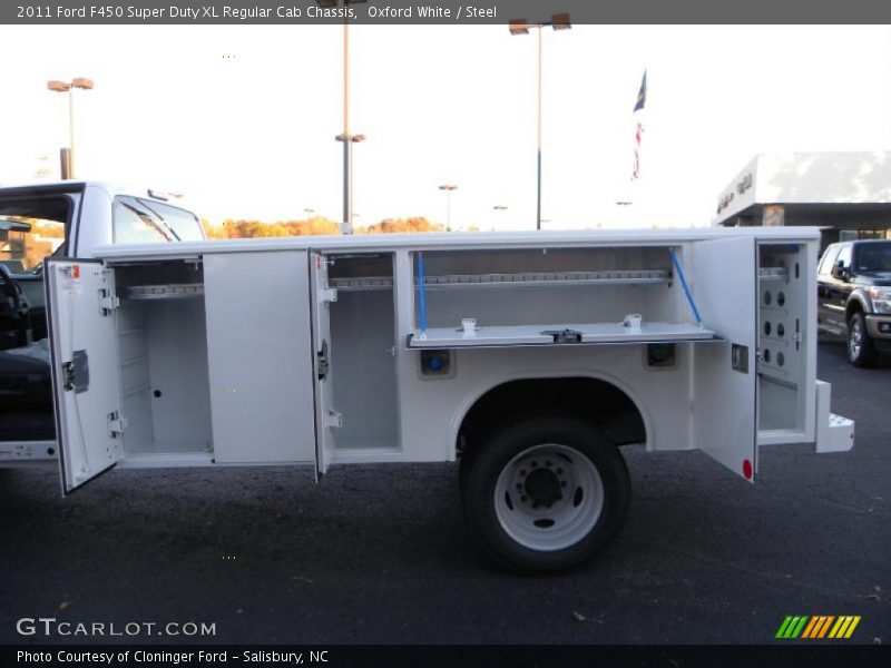 Oxford White / Steel 2011 Ford F450 Super Duty XL Regular Cab Chassis