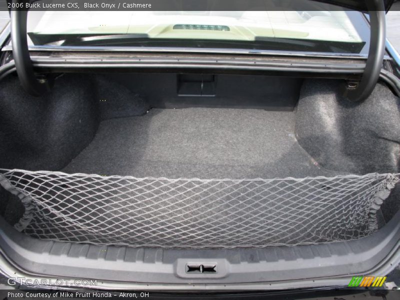 Black Onyx / Cashmere 2006 Buick Lucerne CXS