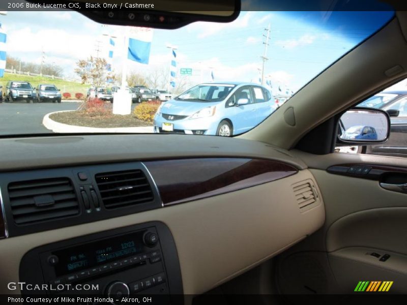 Black Onyx / Cashmere 2006 Buick Lucerne CXS