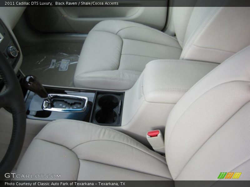 Black Raven / Shale/Cocoa Accents 2011 Cadillac DTS Luxury