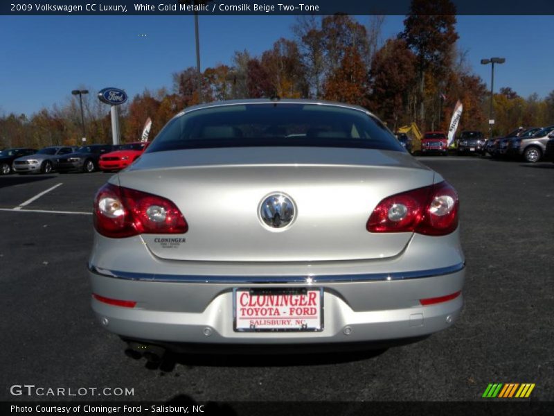 White Gold Metallic / Cornsilk Beige Two-Tone 2009 Volkswagen CC Luxury