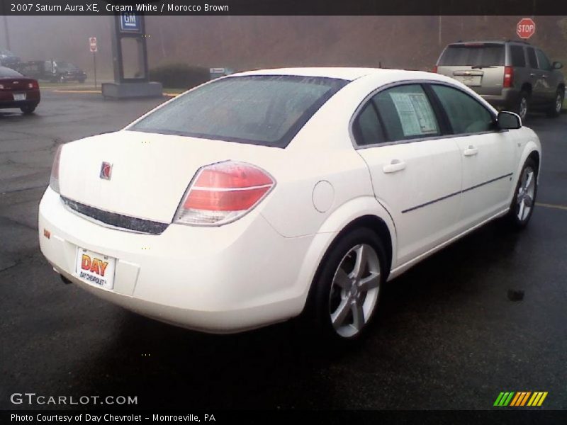 Cream White / Morocco Brown 2007 Saturn Aura XE