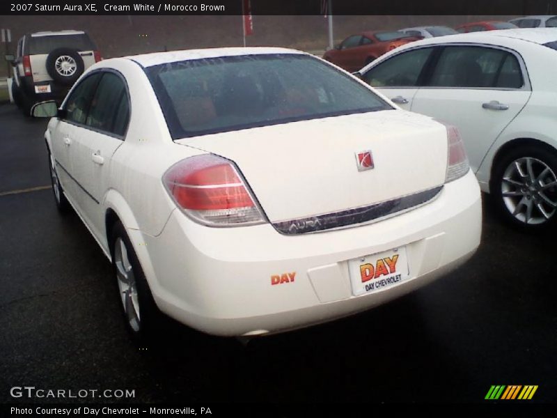 Cream White / Morocco Brown 2007 Saturn Aura XE