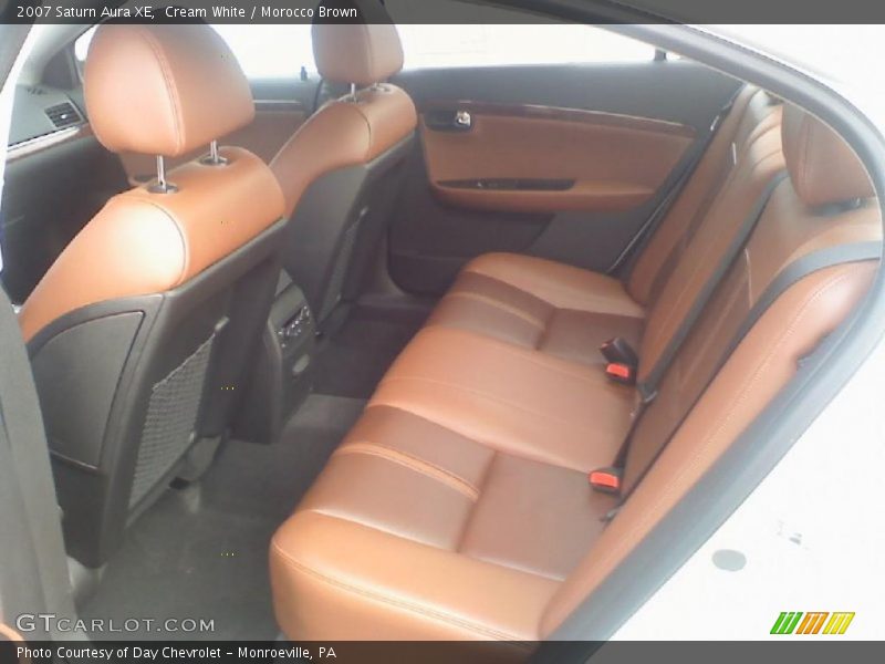Cream White / Morocco Brown 2007 Saturn Aura XE