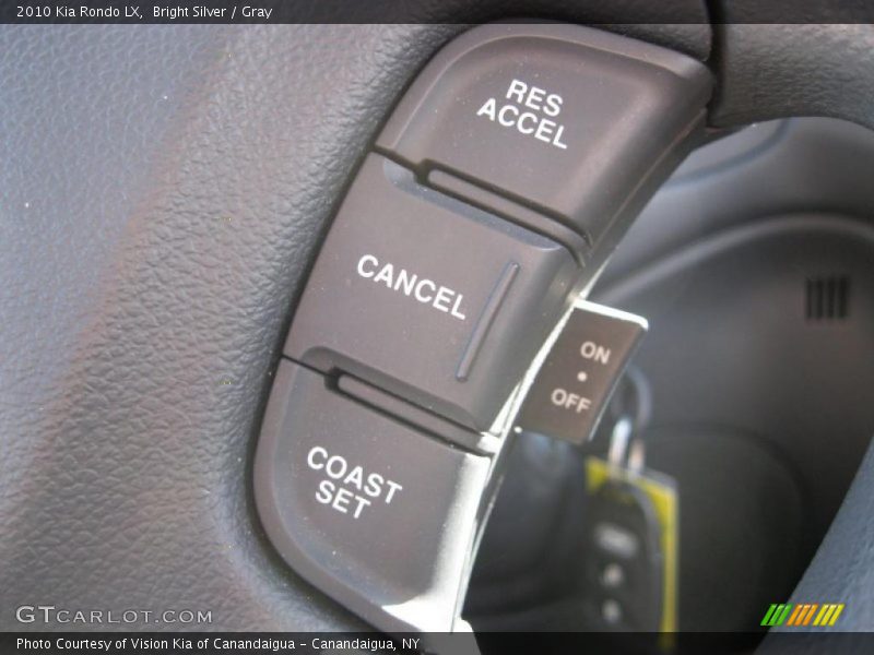 Bright Silver / Gray 2010 Kia Rondo LX