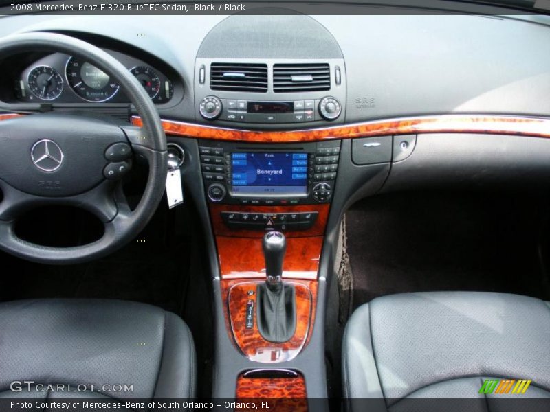 Dashboard of 2008 E 320 BlueTEC Sedan