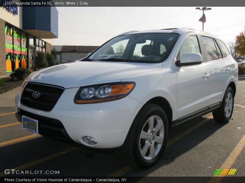 Arctic White / Gray 2007 Hyundai Santa Fe SE