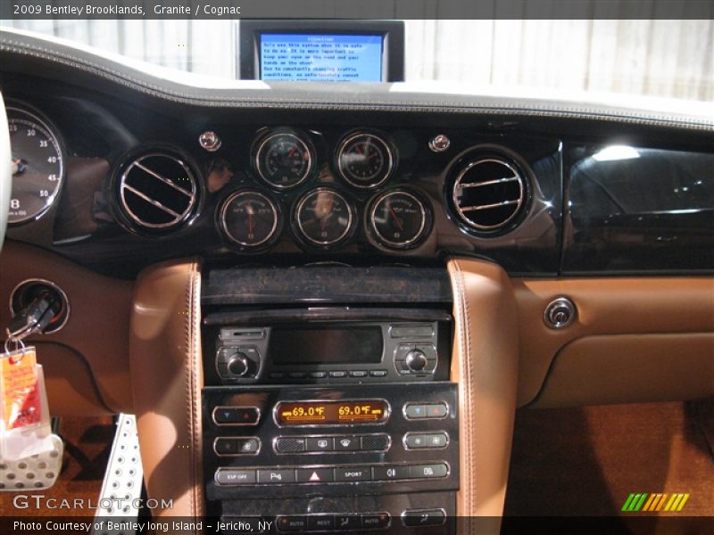 Granite / Cognac 2009 Bentley Brooklands
