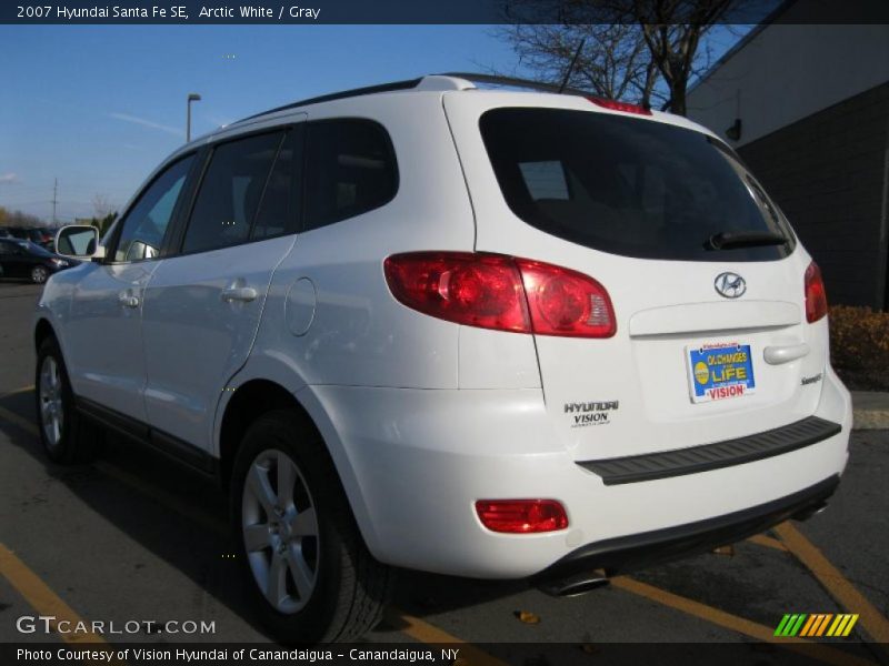 Arctic White / Gray 2007 Hyundai Santa Fe SE