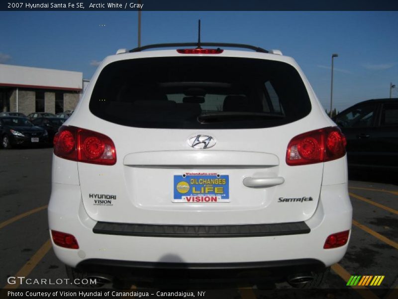 Arctic White / Gray 2007 Hyundai Santa Fe SE