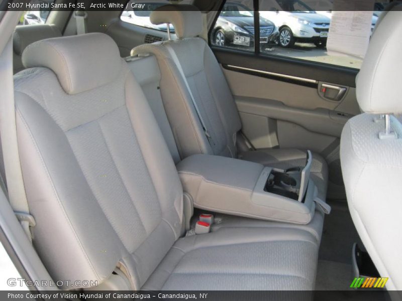 Arctic White / Gray 2007 Hyundai Santa Fe SE