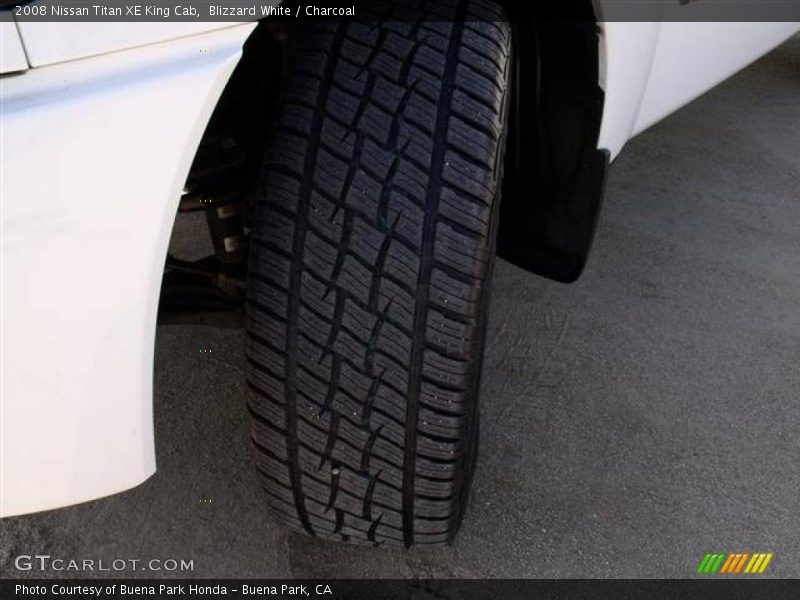 Blizzard White / Charcoal 2008 Nissan Titan XE King Cab