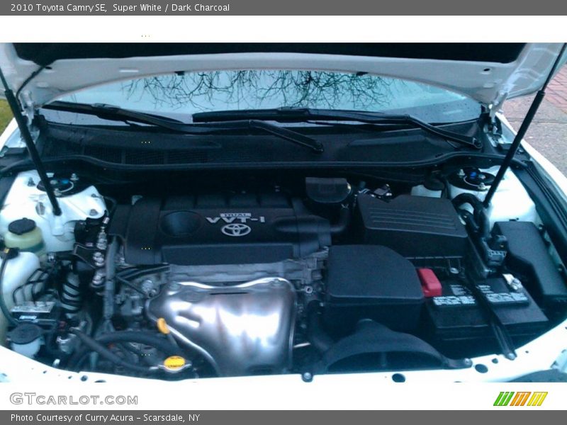 Super White / Dark Charcoal 2010 Toyota Camry SE