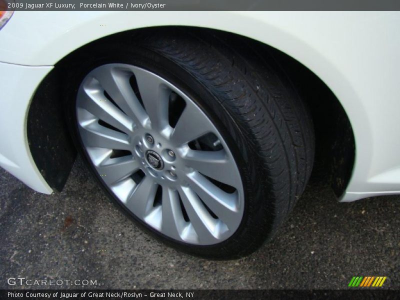 Porcelain White / Ivory/Oyster 2009 Jaguar XF Luxury
