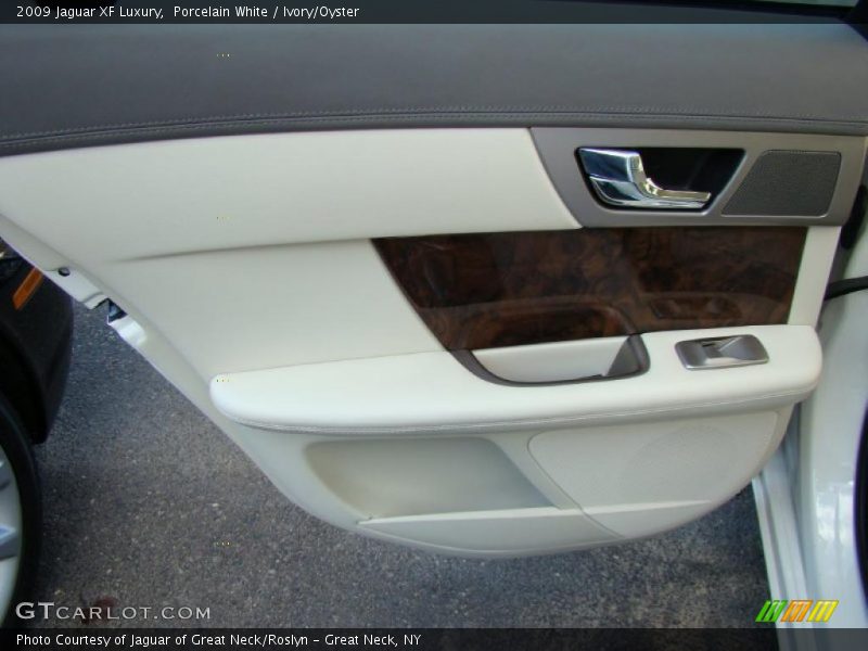 Porcelain White / Ivory/Oyster 2009 Jaguar XF Luxury