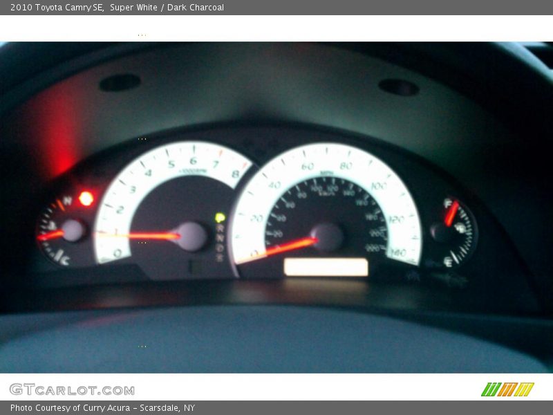 Super White / Dark Charcoal 2010 Toyota Camry SE