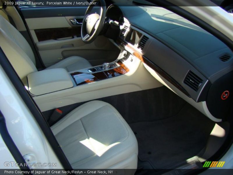 Porcelain White / Ivory/Oyster 2009 Jaguar XF Luxury