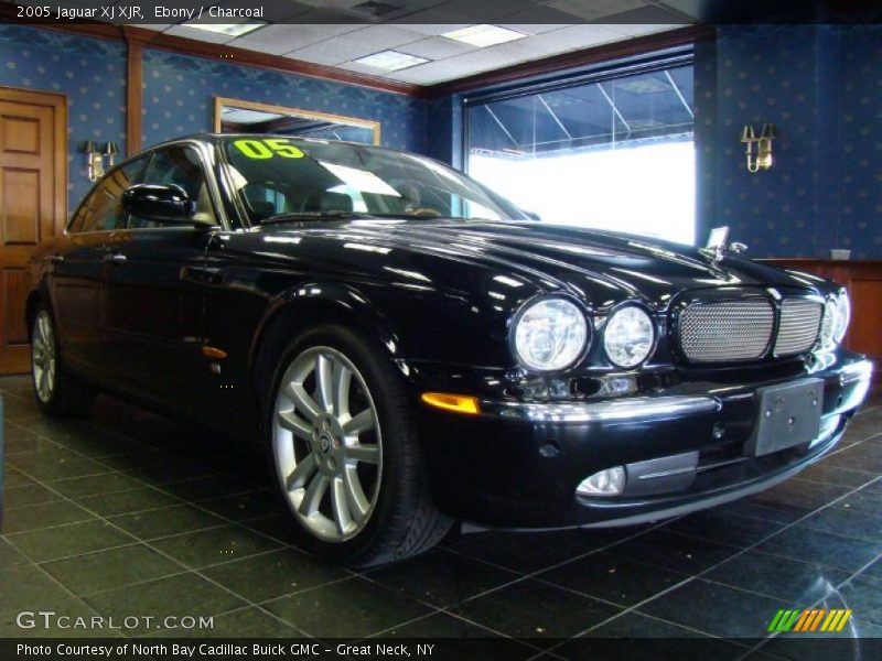 Ebony / Charcoal 2005 Jaguar XJ XJR