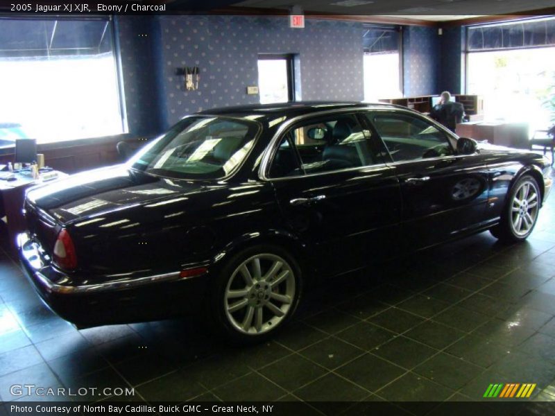 Ebony / Charcoal 2005 Jaguar XJ XJR