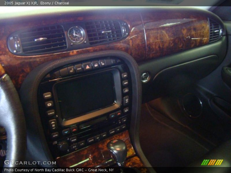 Ebony / Charcoal 2005 Jaguar XJ XJR