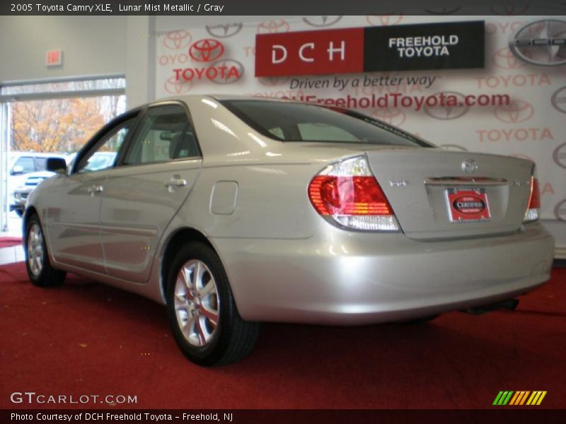 Lunar Mist Metallic / Gray 2005 Toyota Camry XLE